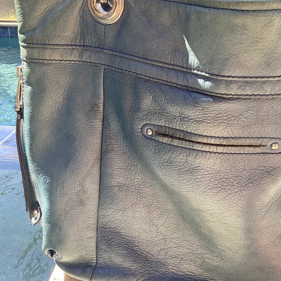 B. Makowsky Pebble Leather Bucket Crossbody - Picture 11 of 15